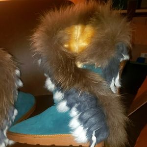 Boots W/ Rabbit fur